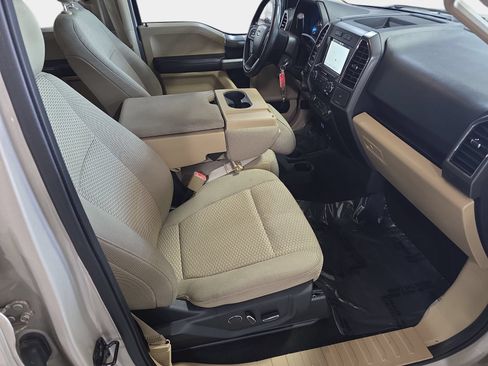 Used 2018 Ford F150 XLT w/ Equipment Group 302A Luxury RWD image 10