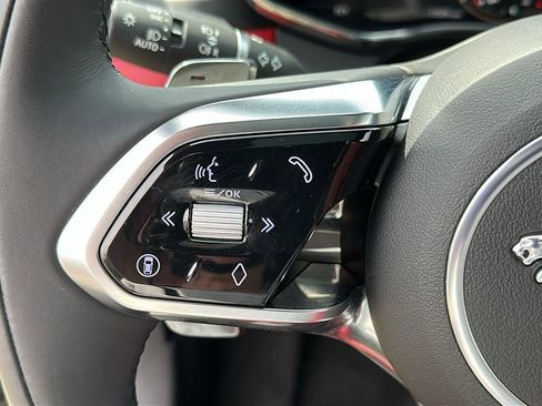 Used 2025 Jaguar F-PACE R-Dynamic S image 12