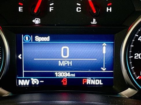 Used 2023 Chevrolet Equinox LT FWD image 12