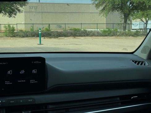 Used 2025 Kia K4 LXS image 36