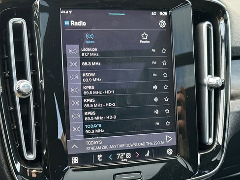 Certified 2023 Volvo XC40 Recharge Ultimate w/ Protection Package Premier image 22