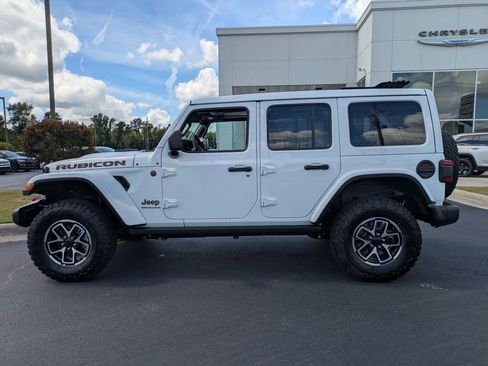New 2025 Jeep Wrangler Rubicon w/ Technology Group image 8