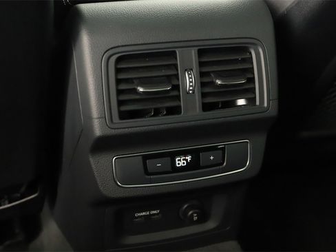 Used 2023 Audi SQ5 Premium Plus w/ Premium Plus Package image 22