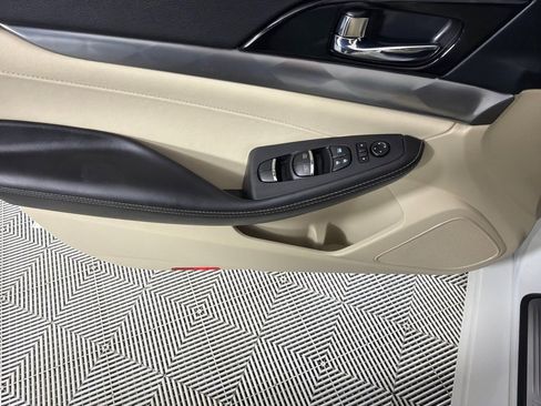 Used 2022 Nissan Maxima SV w/ Floor Mat Group image 11
