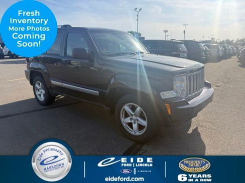 Used 2012 Jeep Liberty Limited AWD/4WD image 1