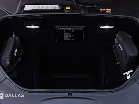 Used 2022 Ferrari F8 Tributo RWD image 6
