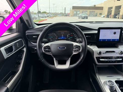 Used 2020 Ford Explorer XLT AWD/4WD image 15