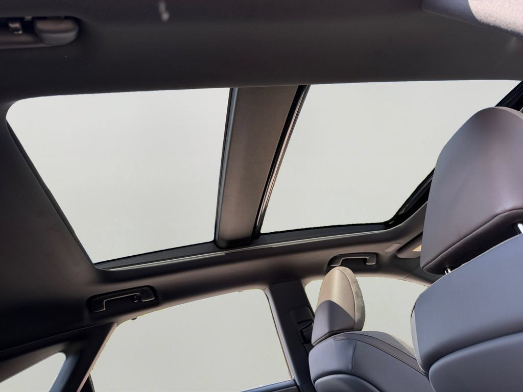 New 2026 Lexus RX 450h AWD w/ Convenience Package image 4