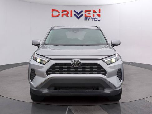 Used 2024 Toyota RAV4 XLE FWD image 8