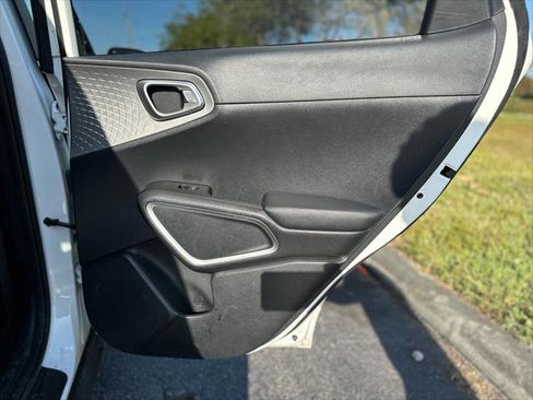 Used 2023 Kia Soul LX w/ Option Group 015 image 23