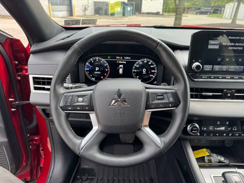 Used 2024 Mitsubishi Outlander SEL Black Edition AWD/4WD image 15