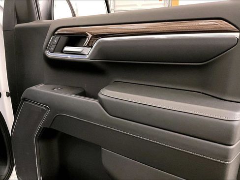 Used 2024 Chevrolet Silverado 1500 LT image 23