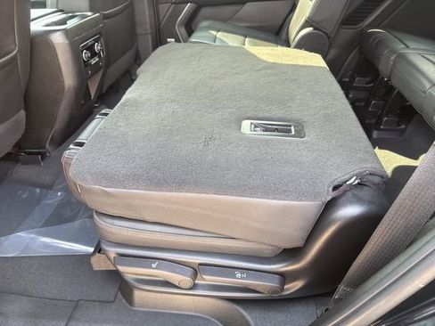 Used 2023 Chevrolet Tahoe RST image 38