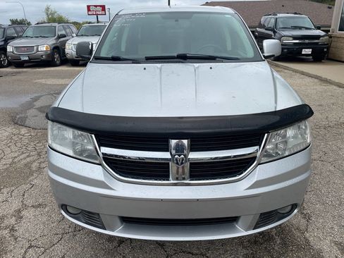 Used 2009 Dodge Journey SXT w/ Flexible Seating Group image 3