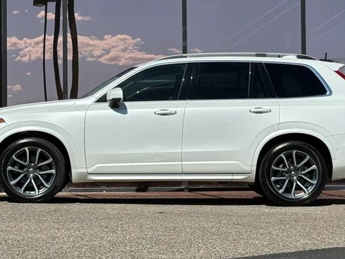 Used 2018 Volvo XC90 T6 Momentum w/ Convenience Package AWD/4WD image 5
