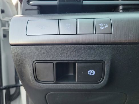 Used 2024 Hyundai Kona SEL image 21