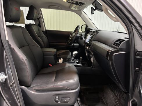 Used 2021 Toyota 4Runner TRD Off-Road Premium image 27