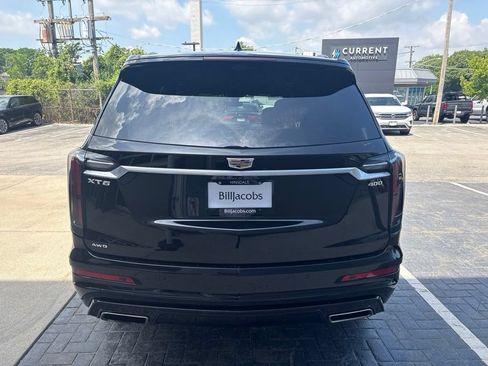 Used 2023 Cadillac XT6 Sport w/ Technology Package AWD/4WD image 3