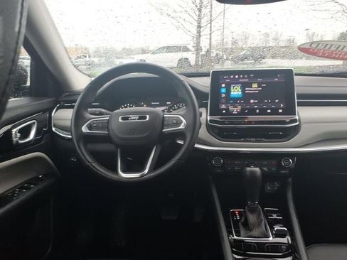 Used 2022 Jeep Compass Limited AWD/4WD image 10