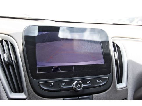 Used 2022 Chevrolet Malibu LS FWD image 22