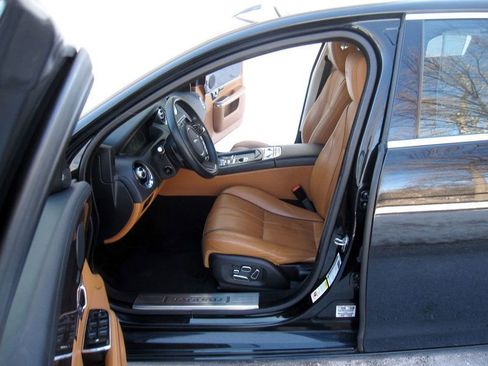 Used 2015 Jaguar XJ L Portfolio AWD/4WD image 17