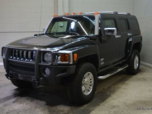Used 2006 HUMMER H3 image 2