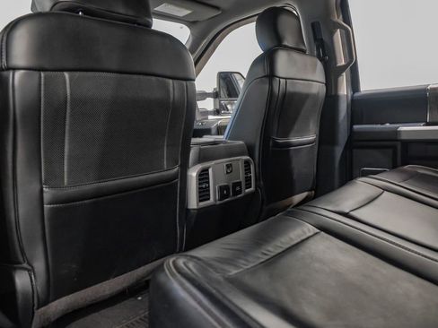 Used 2019 Ford F250 Lariat w/ Lariat Ultimate Package image 37