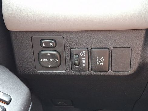 Certified 2018 Toyota RAV4 XLE AWD/4WD image 26