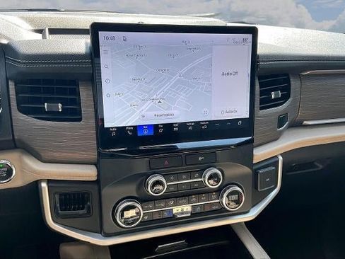 Used 2022 Ford Expedition Max Limited RWD image 9