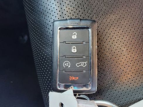 Used 2023 Jeep Wagoneer Base w/ Convenience Group I image 27