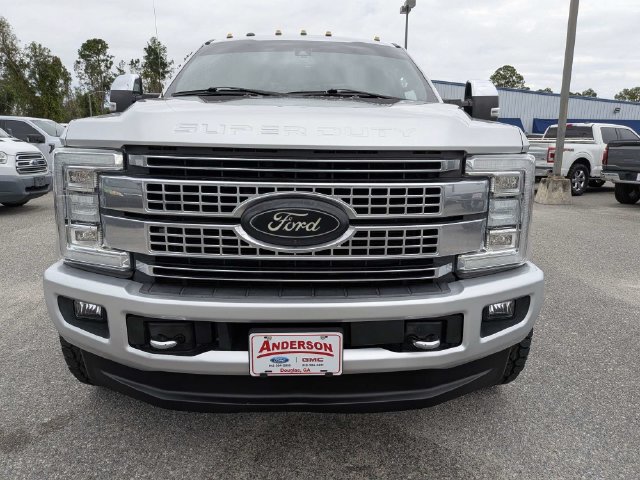Used 2017 Ford F250 Platinum w/ Platinum Ultimate Package AWD/4WD image 9