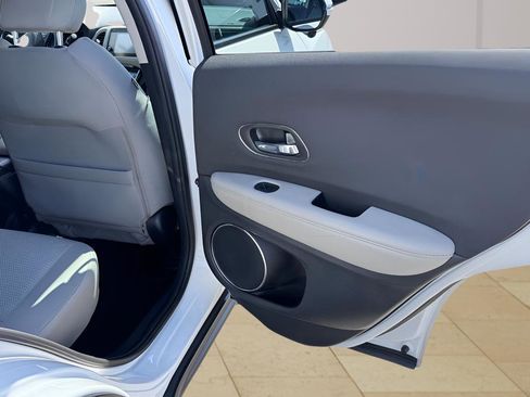 Used 2022 Honda HR-V EX image 25