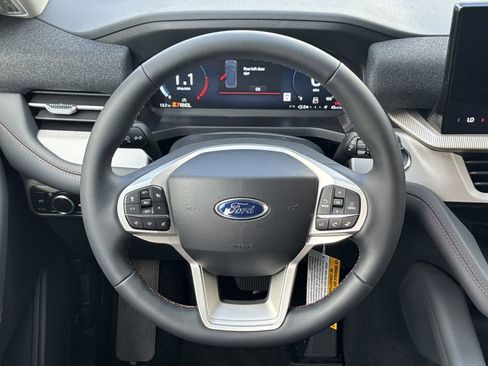 New 2026 Ford Explorer Active RWD image 24