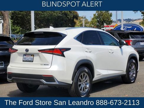 Used 2018 Lexus NX 300h AWD image 10