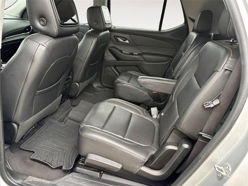 Used 2020 Chevrolet Traverse RS image 12