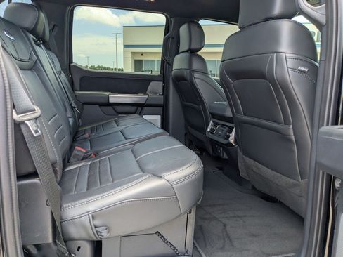 Used 2025 Ford F350 Platinum w/ FX4 Off-Road Package AWD/4WD image 32