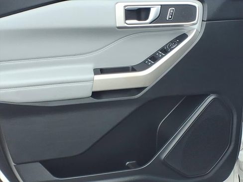Certified 2023 Ford Explorer XLT w/ Equipment Group 202A image 22