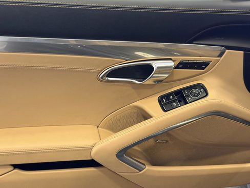 Certified 2018 Porsche 911 Carrera 4 image 15
