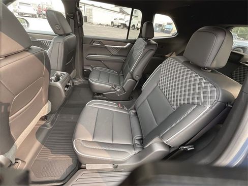 New 2026 GMC Acadia Denali w/ Super Cruise Package image 26