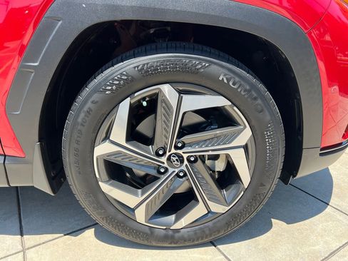 Used 2022 Hyundai Tucson Limited w/ Winter Package FWD image 5