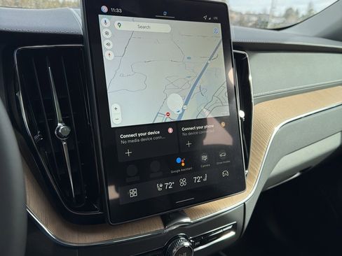 New 2026 Volvo XC60 B5 Ultra w/ Climate Package image 19