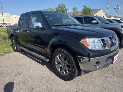 Used 2019 Nissan Frontier SL RWD image 5