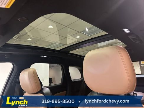 Used 2020 Lincoln Corsair Reserve w/ Elements Package AWD/4WD image 4