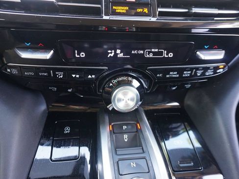 Used 2022 Acura MDX w/ Technology Package FWD image 13