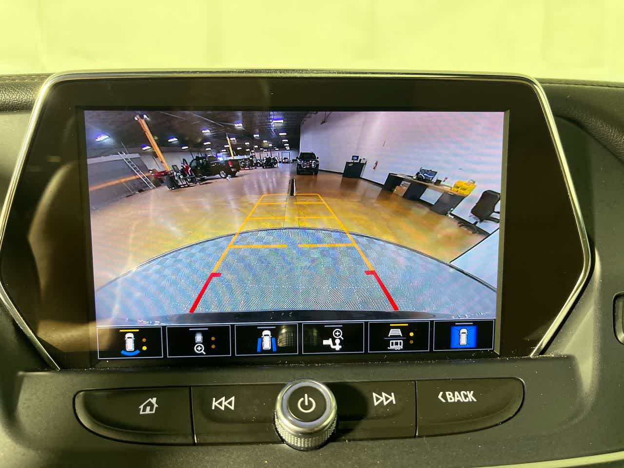 Used 2022 Chevrolet Blazer Premier w/ Enhanced Convenience Package AWD/4WD image 19