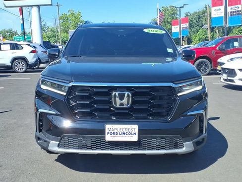 Used 2025 Honda Pilot Touring image 21