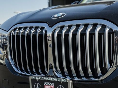 Used 2020 BMW X7 xDrive40i w/ Premium Package image 14