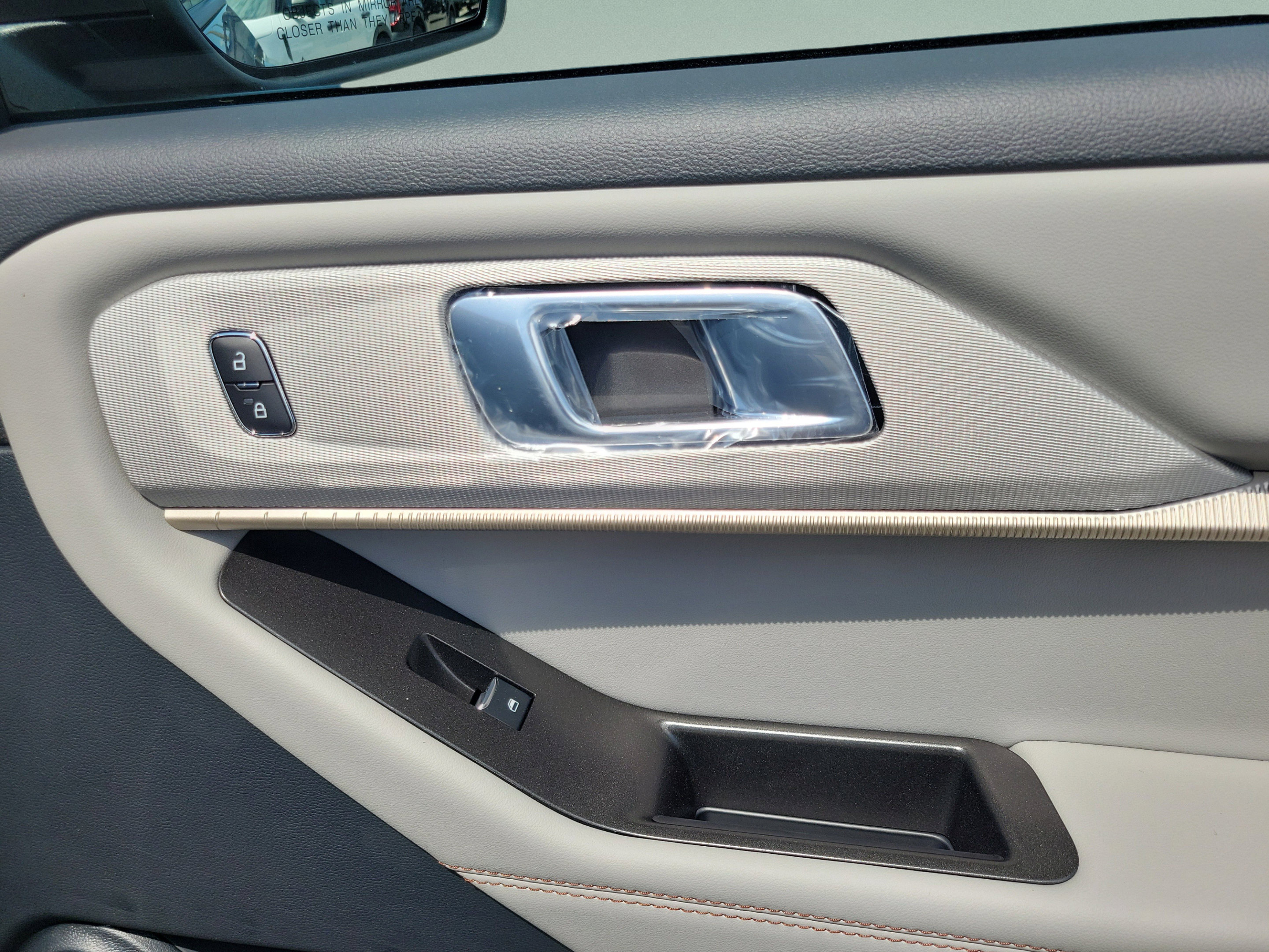 New 2026 Ford Explorer Active w/ Active Comfort Package RWD image 8