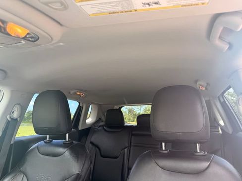 Used 2020 Jeep Compass Limited AWD/4WD image 11