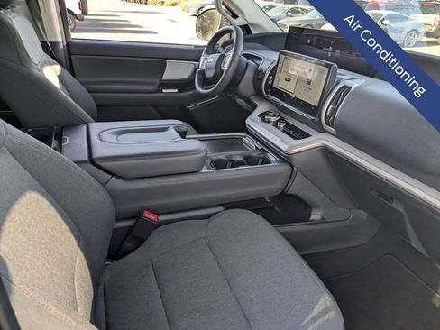 Certified 2025 Ford Expedition Active RWD image 17